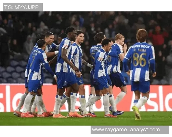 欧冠震撼时刻波尔图狂胜曼联五球大捷引发全场狂欢