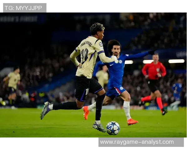 西甲激战那不勒斯大胜切尔西点球大战引发转会热议与关注