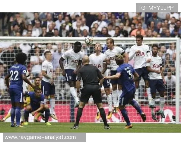 国王杯精彩对决切尔西与里昂战成平局乌龙球成比赛转折点